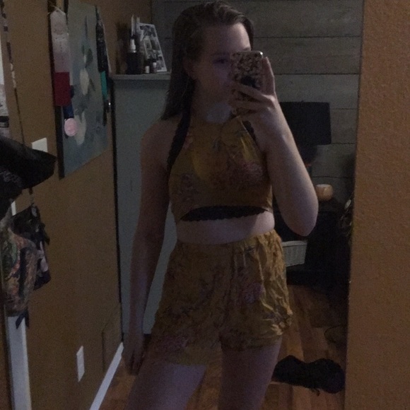 Super cute set - Picture 2 of 3